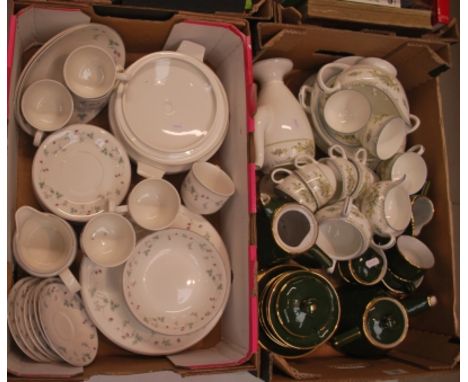 Mixed collection of ceramic items to include - Wedgwood floral decorated part coffee set, similar Apollo branded item, and Ro