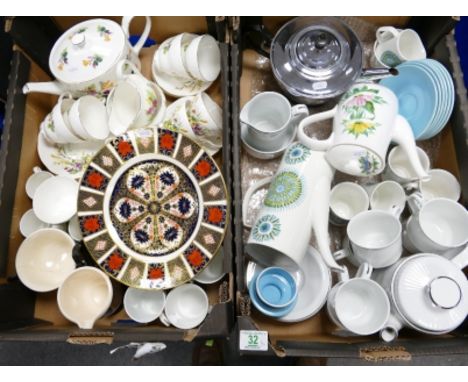 A mixed collection of ceramic items to include Duchess China Spring patterned tea set, similar unbranded part coffee set, Woo