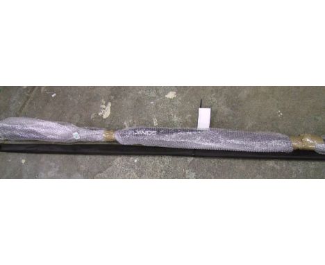 Simga Supreme 11ft pellet Waggler fishing rod and Sonik SKS Black 7oz similar item(2)