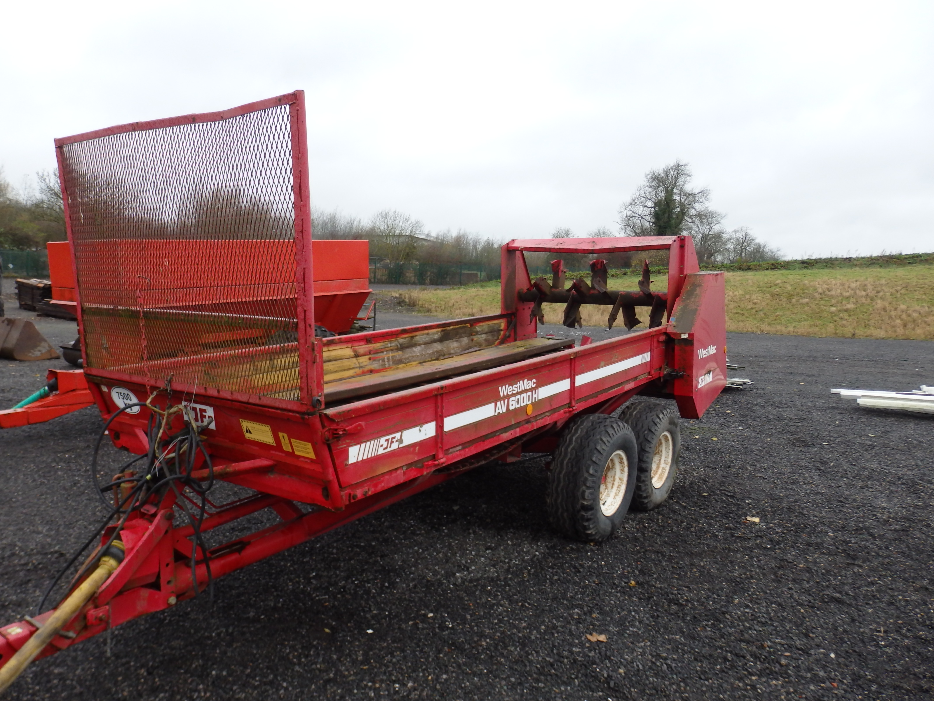 JF Westmac AV 6000H rear discharge muck spreader
