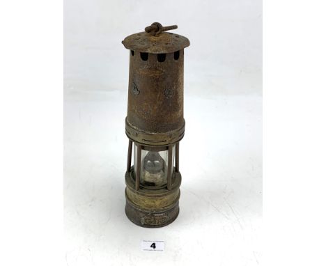 Miners lamp - unnamed 11" high