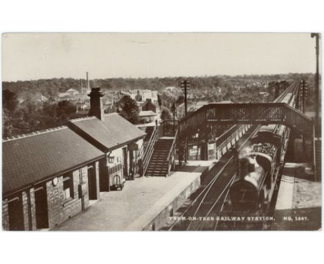 Yarm-on-Tees, railway station interior R/P    (1)
