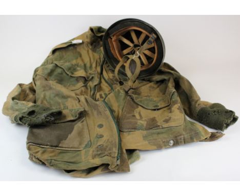 Para Dennison smock post WW2 Pattern with WW2 Pattern post WW2 dated  named Para helmet  