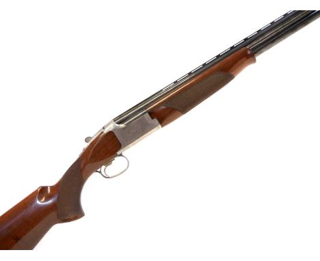 Browning B425 Grade 1 over and under shotgun, 30 inch multichoke barrels with five choke tubes present, key and instruction b