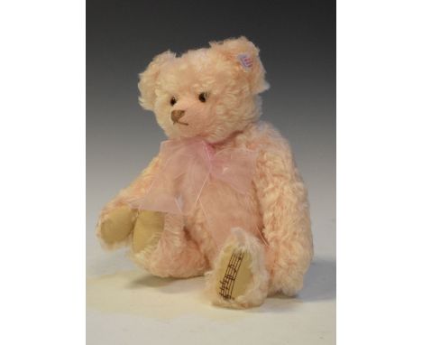 Steiff - Limited edition 441/4000, musical bear 'Candle In The Wind' (661624), 30cm high, with paperwork and protective bag  