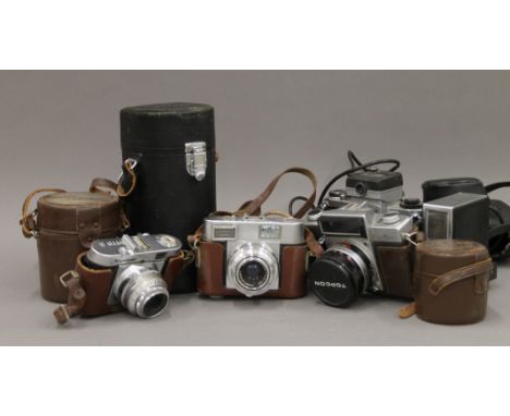 A small quantity of vintage camera equipment including Voigtlander Vitomatic I, Topcon, Pentax, etc. The largest 20.5 cm high