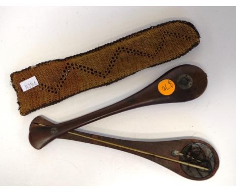 Antique Chinese opium scales in a hardwood case, of small proportions. in a knitted sleeve. 21cm long.