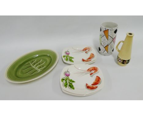 Set of five Figgjo Flint Norwegian pottery shrimp pattern plates, a Susie Cooper serving dish, Carlton ware jug and a Price K