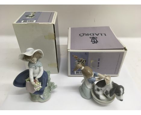 Two boxed Lladro figures 'Pretty Pickings' and 'Bashful Bather'