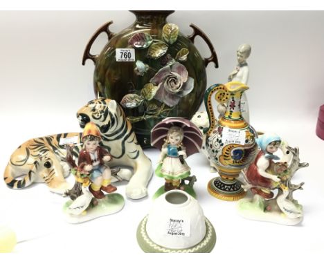 A Russian porcelain figure of a tiger a Shorter and Son spotted sheep a Wedgwood light and other ceramics - NO RESERVE