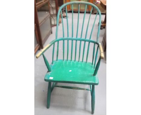 19th Century Westcountry painted Windsor chair with bentwood comb back &amp; outswept arms &amp; on turned legs united by a s