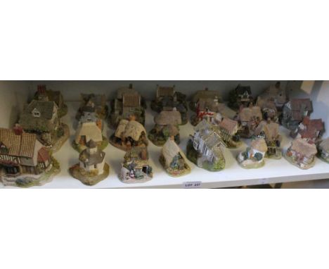 Lilliput Lane - a shelf containing a selection of 28 properties