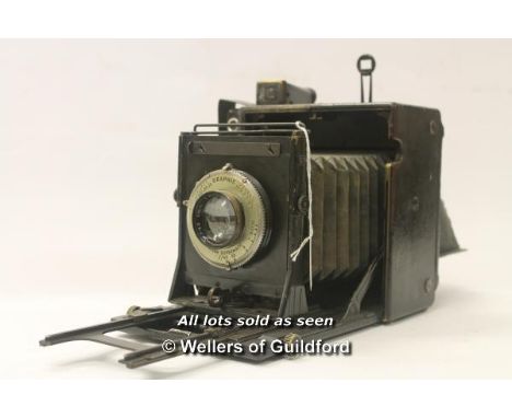 *A Folmer Graflex "5 x 4" camera with Kodak no.3 Supermatic lens and Kalart syncronised range finder (Lot subject to VAT)