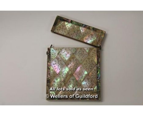 *Rare Victorian mother of pearl and Abalone calling card case (Lot subject to VAT) (LQD98)