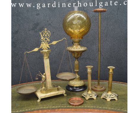 Selection of mixed brass to include an oil lamp on brass reeded support, with smoked glass globe shade and clear glass flute,