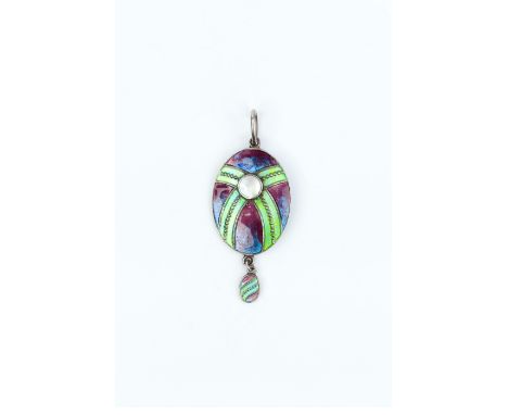 AN ARTS AND CRAFTS ENAMEL AND BLISTER PEARL PENDANT BY MURRLE BENNETT &amp; CO, the oval panel centred with two crossing band