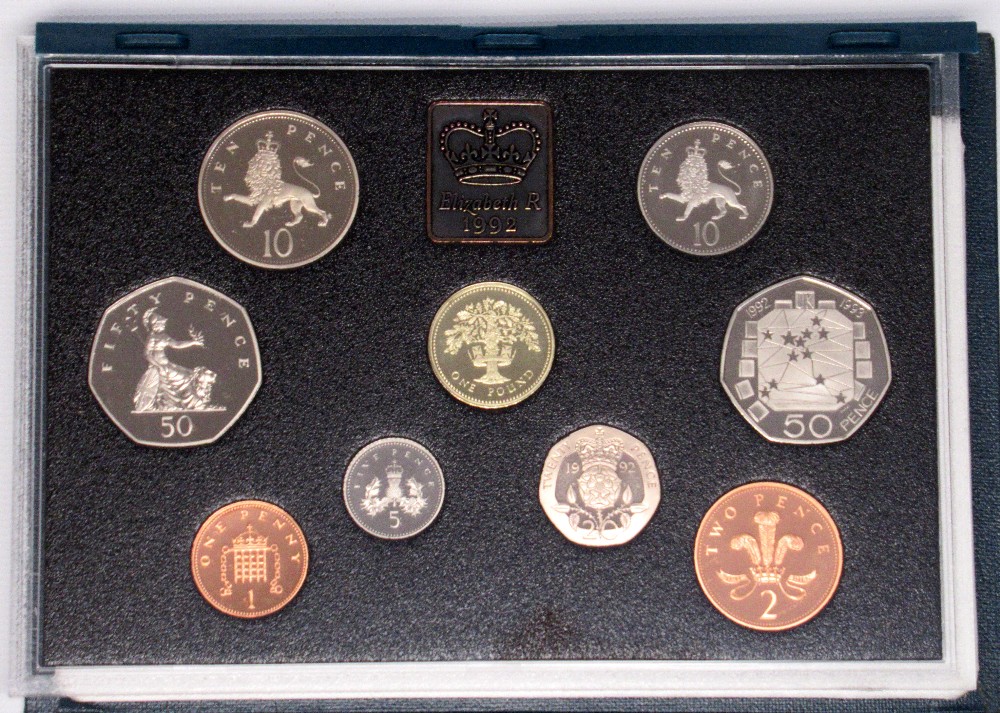 ROYAL MINT 1992 UK PROOF COIN COLLECTION, CASED.