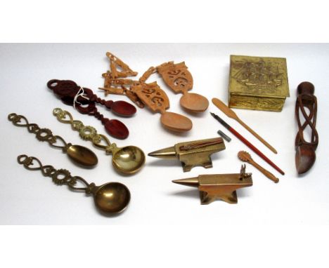 TWO MINIATURE BRASS JEWELLER'S ANVILS AND TOOLS, THREE BRASS AND FOUR WOODEN LOVE SPOONS AND FIVE OTHER ITEMS.(17) 