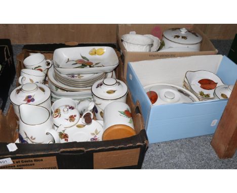 A quantity of Royal Worcester 'Wild Harvest' dinnerwares in three boxes