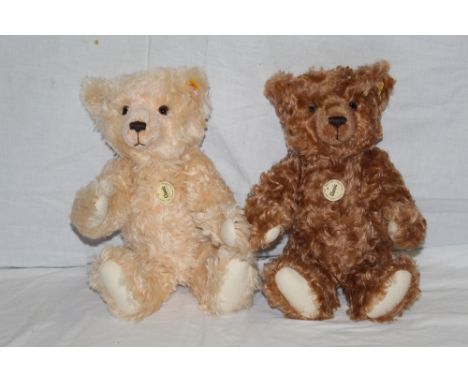 Two Steiff Classic teddy bears, "Henry" and "Henrietta", the former having cinnamon coloured mohair body, with working growle