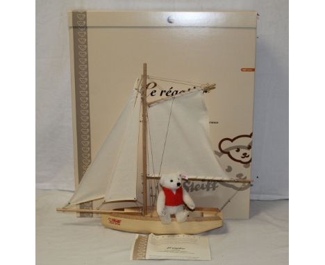 A Steiff "Regatta Yachtsman", limited edition 119 of 1500, exclusively for the Netherlands, Belgium, and France, having a whi