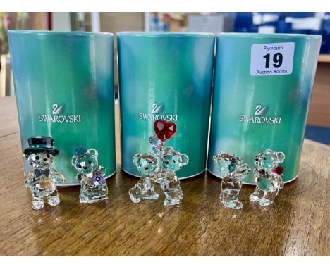 Swarovski Crystal Glass, Kris bears including 'Say it with Roses', 'Only for You', 'Heart Balloons' etc, all boxed (7).