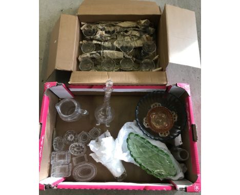 A quantity of assorted vintage glassware items. To include Sundae dishes, salts, carnival glass dish and small decanter. 