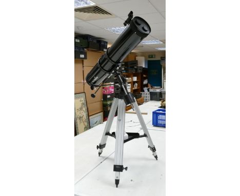 Sky watcher telescope with tripod stand. D-130mm, F-900mm coated optics 