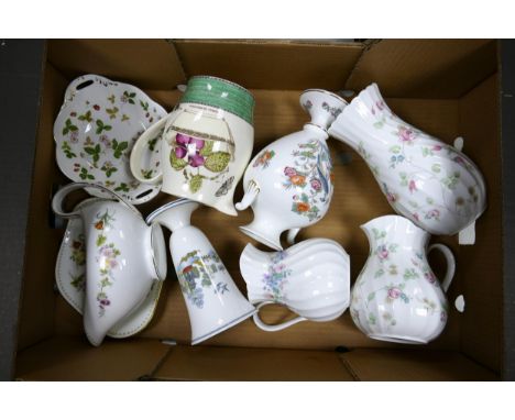 A mixed collection of Wedgwood items to include Rose Hip patterned Vase &amp; jug, Sarah's Garden Jug, Chinese Legand vase et