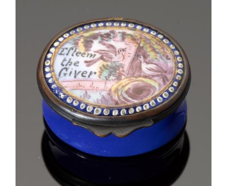 AN ENAMEL PILL BOX, LATE 19TH C the lid painted in polychrome with billing birds and inscribed Esteem the Giver, the slightly