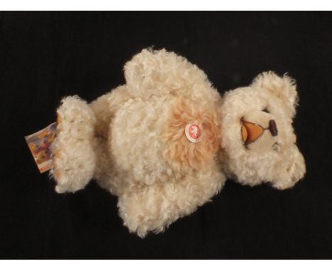 A Steiff mohair bear, Zotty No.018213