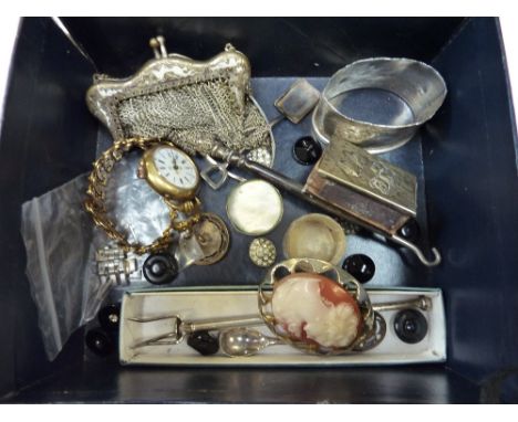 A BOX OF MISCELLANEOUS ITEMS, to include a napkin ring, a watch, purse etc