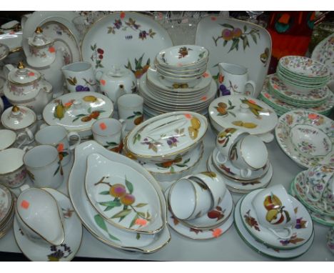 ROYAL WORCESTER 'EVESHAM' AND 'EVESHAM VALE' DINNERWARES, (some seconds) (over 50 pieces)