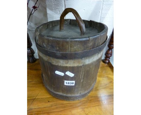 A 19TH CENTURY COOPERED OAK MILK URN, of slightly tapering cylindrical form with iron ring binding and yew wood carry handle,