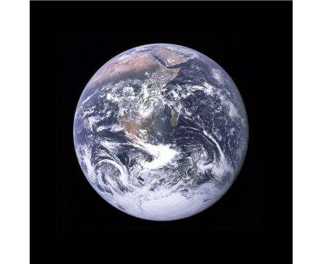 Grand Format. Planète Terre, 3ème planète d'une étoile dénommée Soleil. La Terre ressemble à une Sphère essentiellement compo