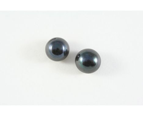 A PAIR OF BLACK CULTURED PEARL STUD EARRINGS each set with a button-shaped cultured pearl measuring approximately 15mm