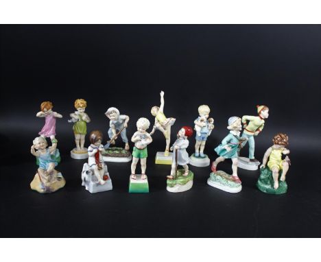 ROYAL WORCESTER FIGURES - DAYS OF THE WEEK 12 various figures including Saturdays Child 3524, Wed Child 3521, Fridays Child 3