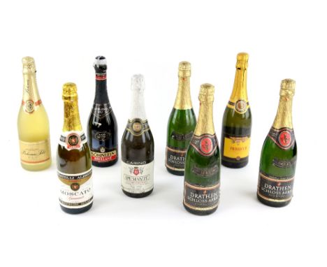 Eight bottles of sparkling wine / Prosecco to include one bottle of Carino Spumante sweet sparkling wine, three bottles of Dr