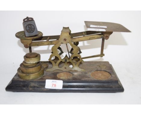SET OF POSTAL SCALES WITH WEIGHTS
