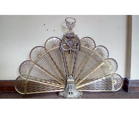 Peacock fire screen