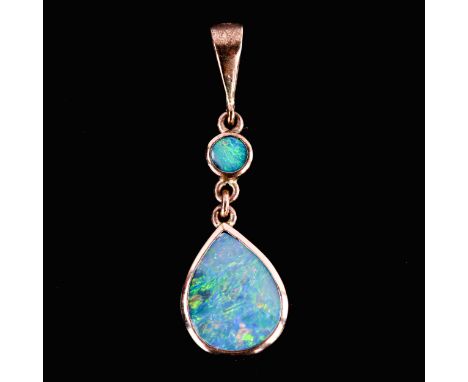 A modern 9ct gold black opal drop pendant, pendant height 28.8mm, 1.4gNo damage or repairs, unable to see if opals are double