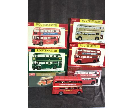 7 Routemaster Buses, 1 unboxed, scale 1:24