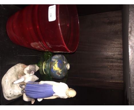 LOT OF DECORATIVE GLASSand a ceramic figure