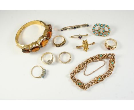 A QUANTITY OF JEWELLERY including a 9ct gold curb link bracelet mounted with turquoise cabochons and small pearls, a diamond 