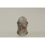 A FINE AGATE BUDDHA HEAD BEAD, 3.5cm long.