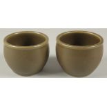 A PAIR OF CHINESE TEA DUST GLAZE BOWLS / CUPS, each base with blue and white character mark, 8cm