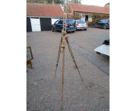 A Windsor and Newton vintage easel