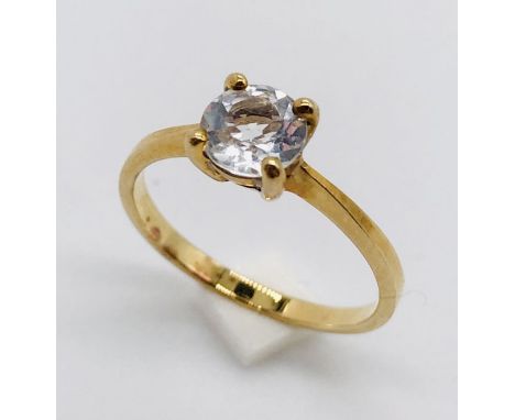 A 9 ct gold solitaire dress ring