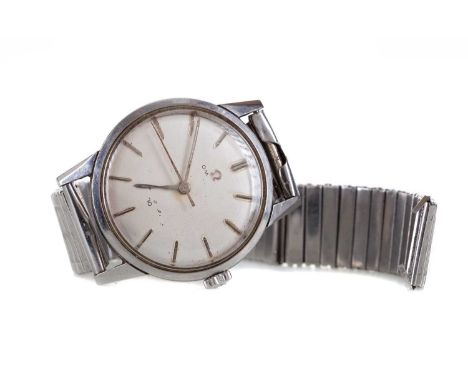 GENTLEMAN'S OMEGA SEAMASTER STAINLESS STEEL MANUAL WIND WRIST WATCH,the round silvered dial with applied baton hour markers, 
