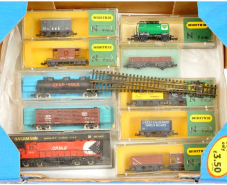 Minitrix, Atlas &amp; Peco N Gauge group of Wagons &amp; Locomotive. To include 3544 "BP" tank wagon; Atlas 2414 Cattle wagon